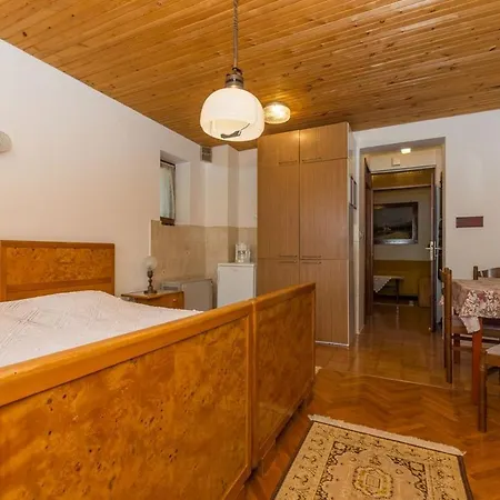Apartment Zdravko *